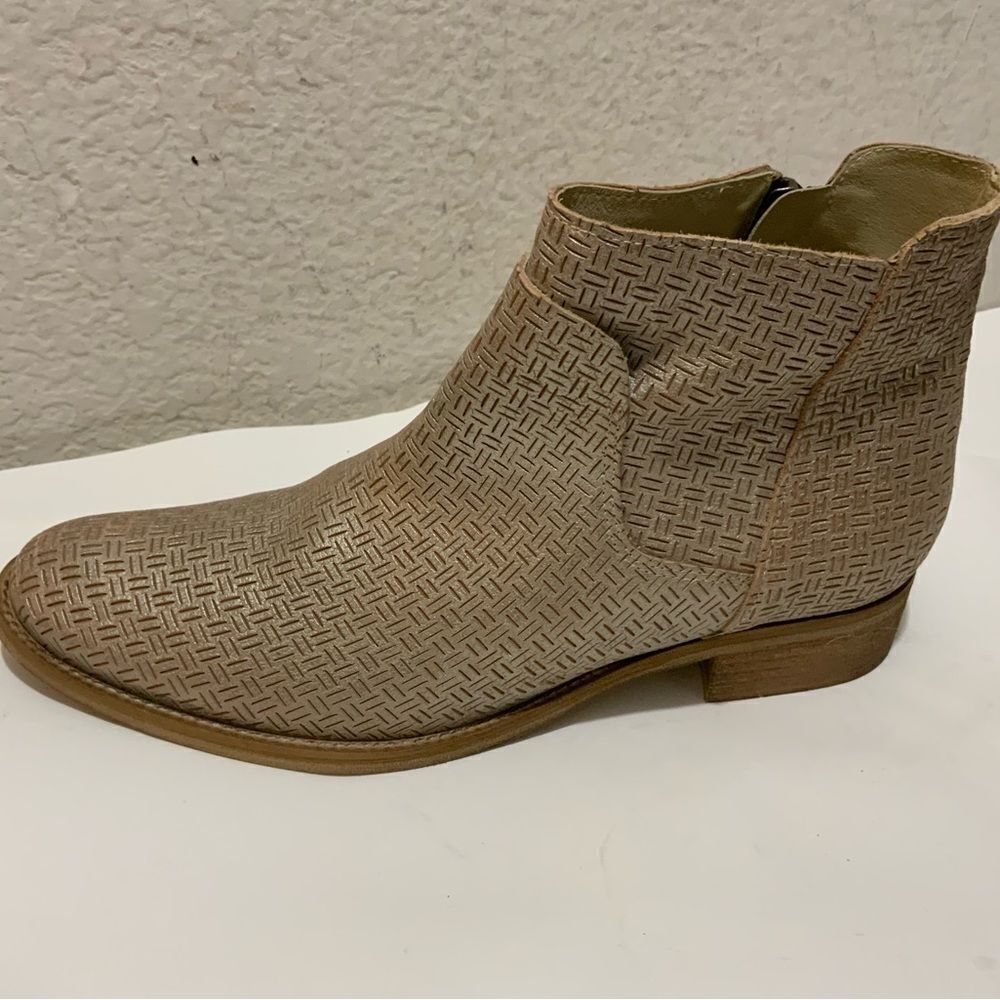 New Sundance leather ankle boots sz 39 Rose pale metallic Made in Spain - Picture 2 of 9
